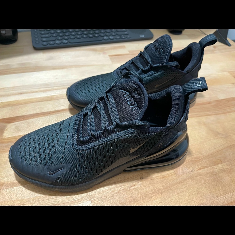 BIG KIDS' NIKE AIR MAX 270 BQ5776-001 U.S SIZE 6Y